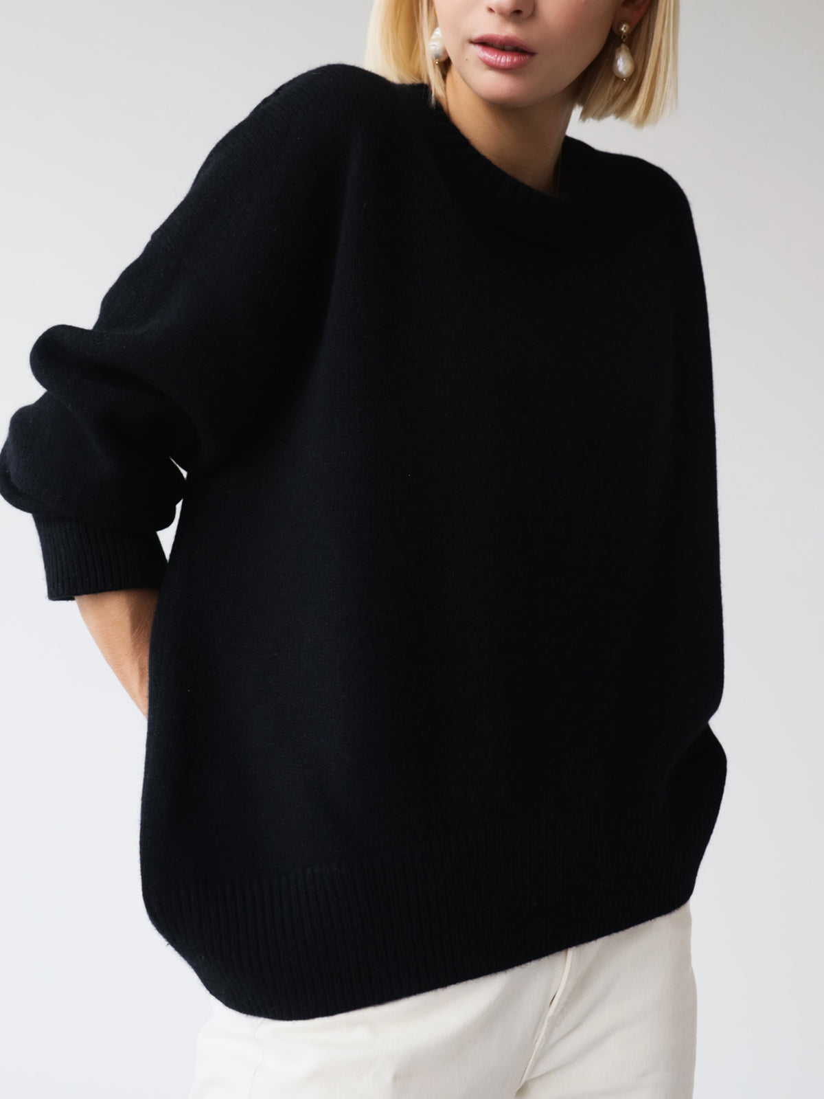 Women's round neck oversized pullover sweater