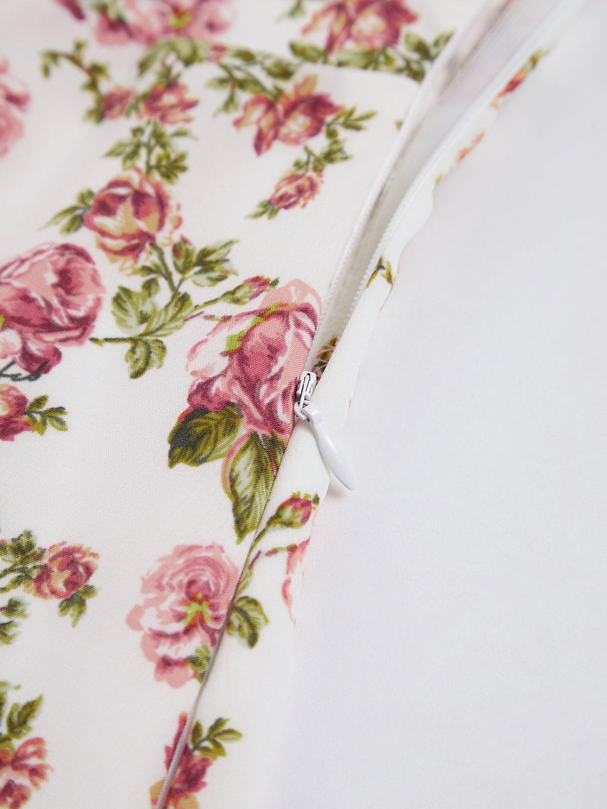 Women's sleeveless floral midi sundress